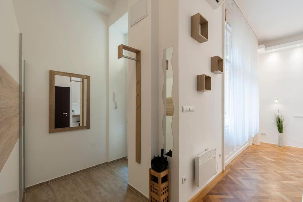 Szent Istvan Ter 4 Next To Basilica A 1 Bedroom Βουδαπέστη Εξωτερικό φωτογραφία