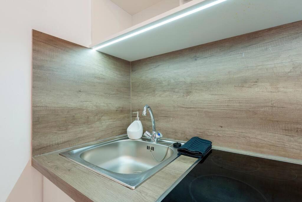 Szent Istvan Ter 4 Next To Basilica A 1 Bedroom Βουδαπέστη Εξωτερικό φωτογραφία